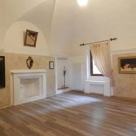Apartment Lombardi Busca