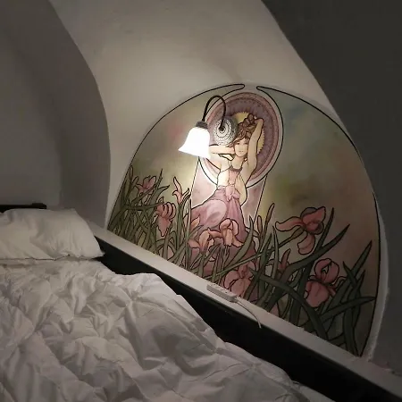 Lombardi Apartment *