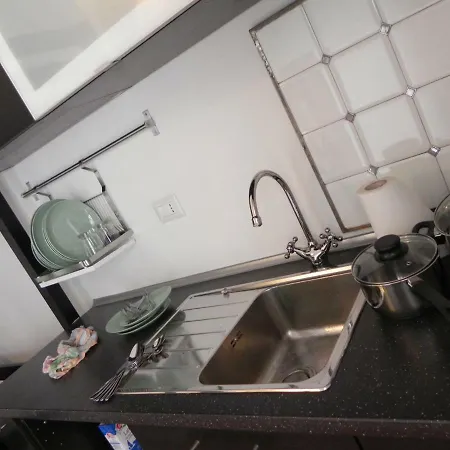 Lombardi Apartment *